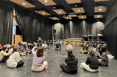 재단직원들이 모였다 재단직원들이 모였다