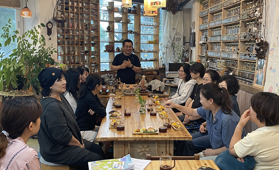 미추홀구 숭의동 ‘꽃차마실’에서 열린 마당예술동아리 시민리더 모임